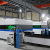 FL-L2040FEHR-8000-D350-IPG Лазерный станок для резки листового металла и труб со сменным столом и кабинетной защитой